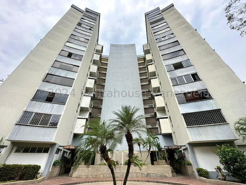 Apartamento En Venta En El Cafetal Caracas Piscina Calle Cerrada Gimnasio - Imagen 3