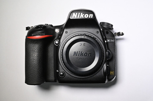 Câmera Nikon D750 