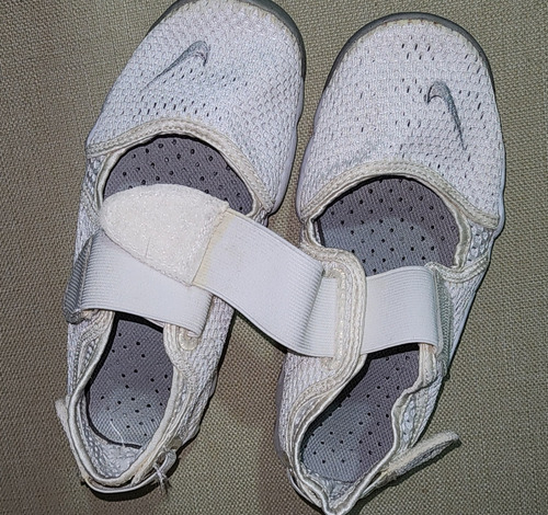 Zapatillas Nike Blancas N°35 Uk3. 5 Impecables