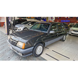 Chevrolet Monza 2.0 Classic Se 8v Gasolina 4p Manual