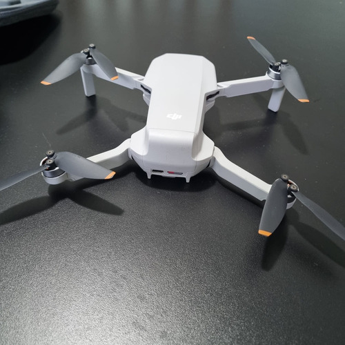 Drone Único Dji Mavic Mini Se Com Maleta E 2 Baterias