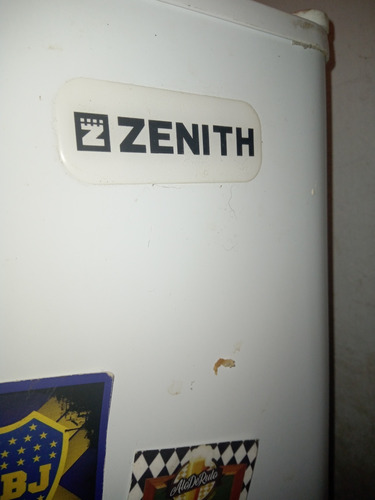 Heladera Con Freezer Zenith Z280.(motor En Corto)