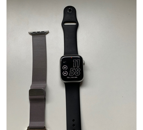 Apple Watch 4 Aluminium Nike + Gps + Pulseira Milanese