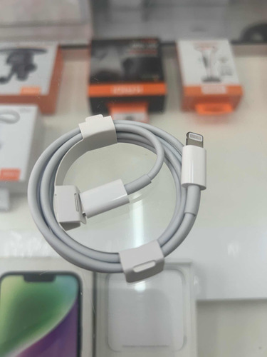 Cabo iPhone Lightning Usb C