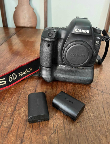 Canon Eos 6d Mark 2 + Grip E Duas Baterias