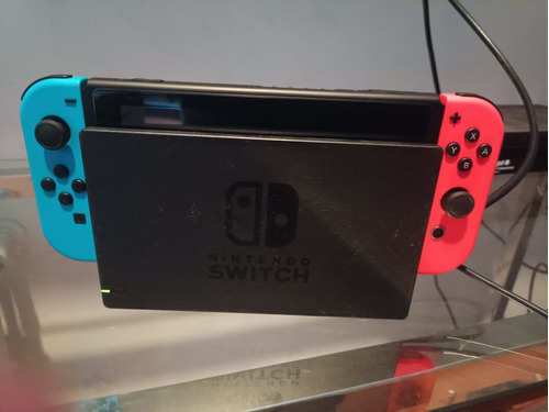 Nintendo Switch + Accesorios + 25 Juegos