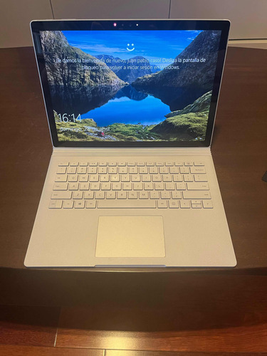 Surface Book (1.a Generación)