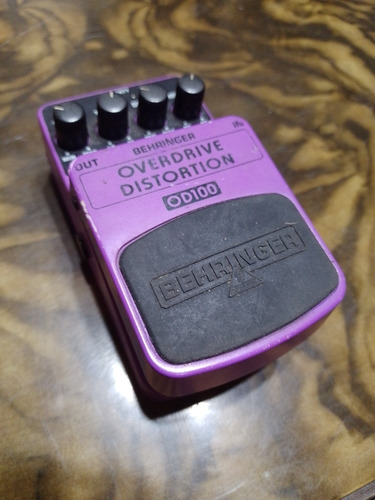 Pedal Behringer Overdrive Distortion Od100