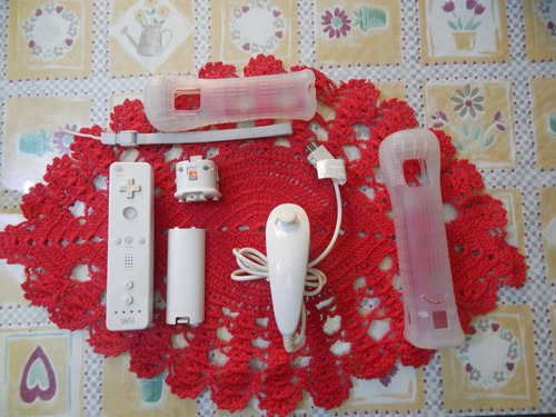 Kit Controles Wiimote + Motion Plus + Nunchuck Originais Wii