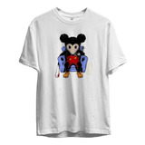 Remera Mickey Mouse En El Sillon Con Bate Algodon Blanca