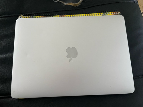 Mac Book Air 2018 13inch. 180ciclos. Sin Cargador De Tipo C