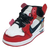 Llavero Power Bank Sneakers Jordan/ Yeezy Cuero 8,000 Mah