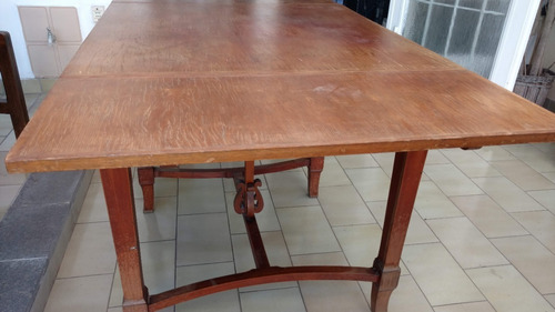 Mesa De Cedro Macizo Extensible. (zona Castelar)