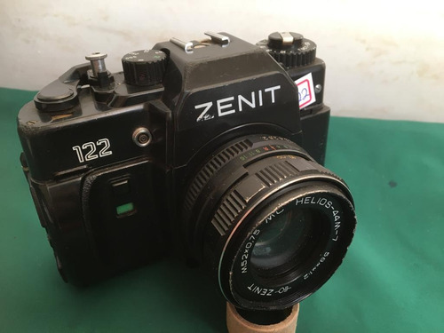 N°22 Antiga Câmera Fotográfica Zenit 122 - Não Funciona