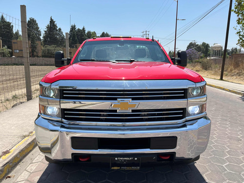 Chevrolet Silverado 2015 6.0 3500 Chasis Cab V8 Man At