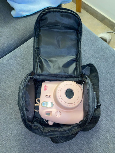 Cámara Polaroid Fuji Film Instax Mini 8 Con Funda