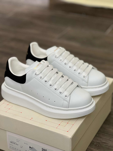 Tenis Alexander Mcqueen Blancos  #27.5