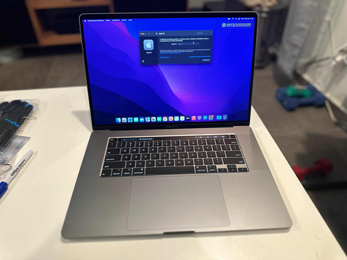 Apple Macbook Pro I9-9980hk 512gb 32gb Amd R 5300m 4gb 16in