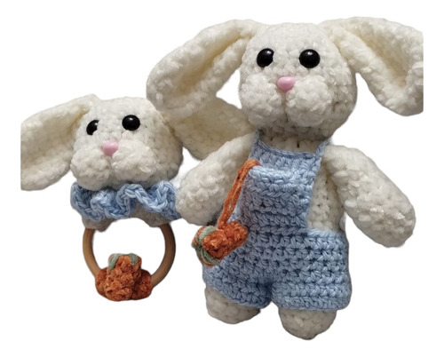 Set Conejos Sonajero +muñeco Plush Amigurumi Muñeco De Apego