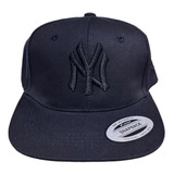 Gorra Plana Ny Yankees All Black Yupoong Original