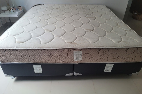 Cama King Size 