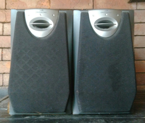 Parlantes Daihatsu X 2 El Mejor Sonido !!! Regalados