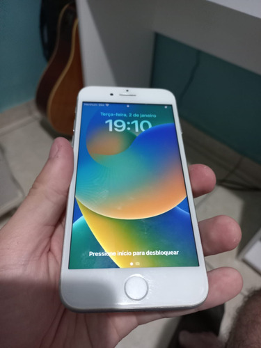  iPhone 8 64 Gb Prateado