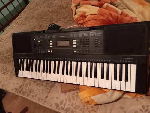 Teclado Yamaha Psr-e343/ 61 Teclas.