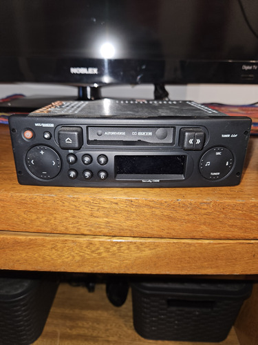 Stereo Renault Original Pasacassette Con Visor