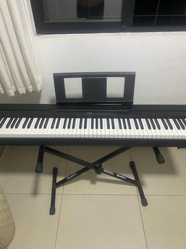 Piano Yamaha P-45