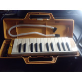 Melódica Yamaha P-25c, Completa, Con 2 Boquillas Y Estuche