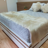 Peseira Decorativa Cama Queen Casal Pelúcia Pelo Alto 7 Cm