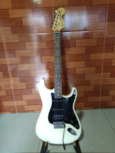 Guitarra Eléctrica Fender Stratocaster American Special 
