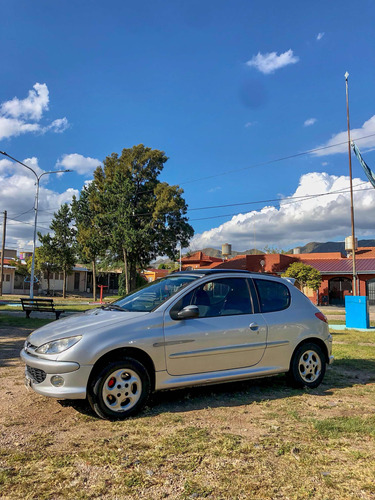 Peugeot 206 Quiksilver 1.6 16v 3p