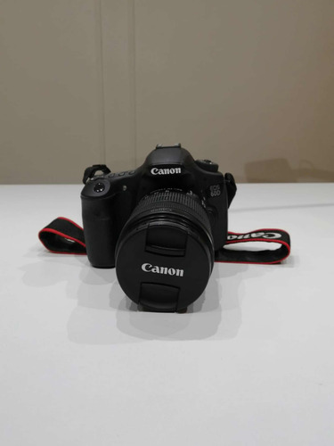 Camara Canon Eos 60d Con Lente Efe 18-135mm  Macro 0.39m