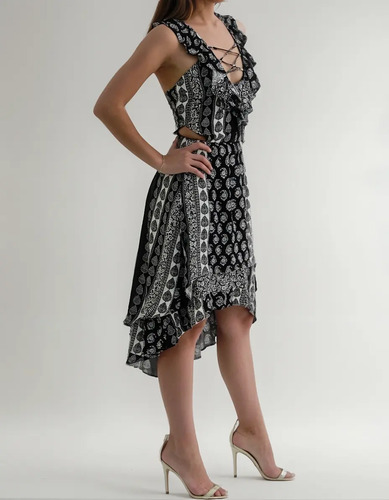 Elegan Vestido Studio F, Agujeta Escotes  Talla  | Meses sin interés