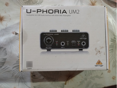 Placa De Sonido Behringer U Phoria Um2