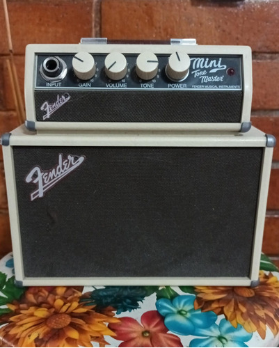 Amplificador Mini Fender Master Tone