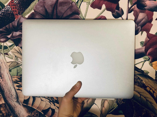 Macbook Pro (retina, 13, Early 2015) Precio Conversable :)