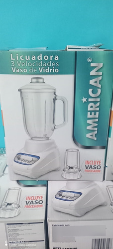 Licuadora American Con Vaso De 1 L, Mas Vaso De 250 Ml 