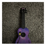 Ukelele Kala Ukadelic Soprano Con Funda Color Le Chat Noir