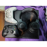 Xbox One Con 2 Controles Y Diadema 