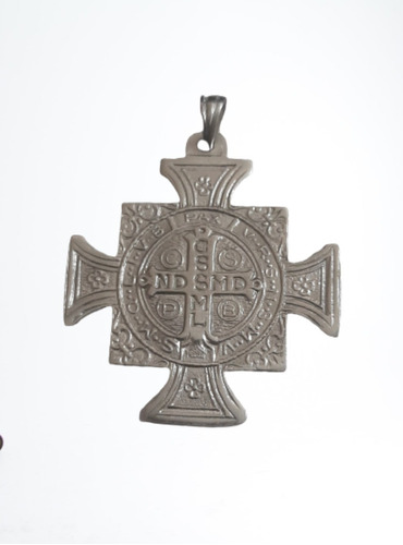 Medalla Cruz Céltica San Benito Plata 925, 41 X 41mm.