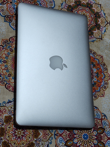 Macbook Air (11-inch Mid 2013)