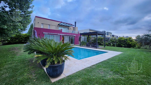 Casa En Venta Barrio Los Naranjos