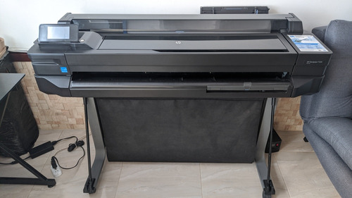 Plotter Hewlett Packard T520 