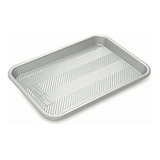 Nordic Ware Charola, G Prism, Aluminio, 12.25 X8.75 X1.9 