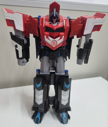 Transformers: Robots In Disguise Mega Optimus Prime 2015