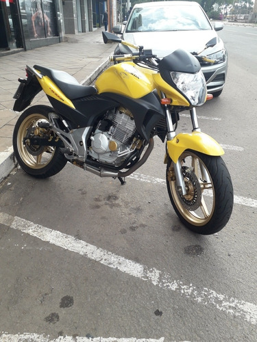 HONDA CB 300R