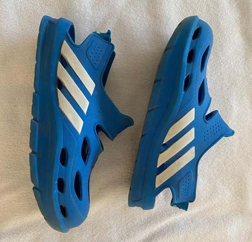 Zuecos Crocs Marca adidas Niños